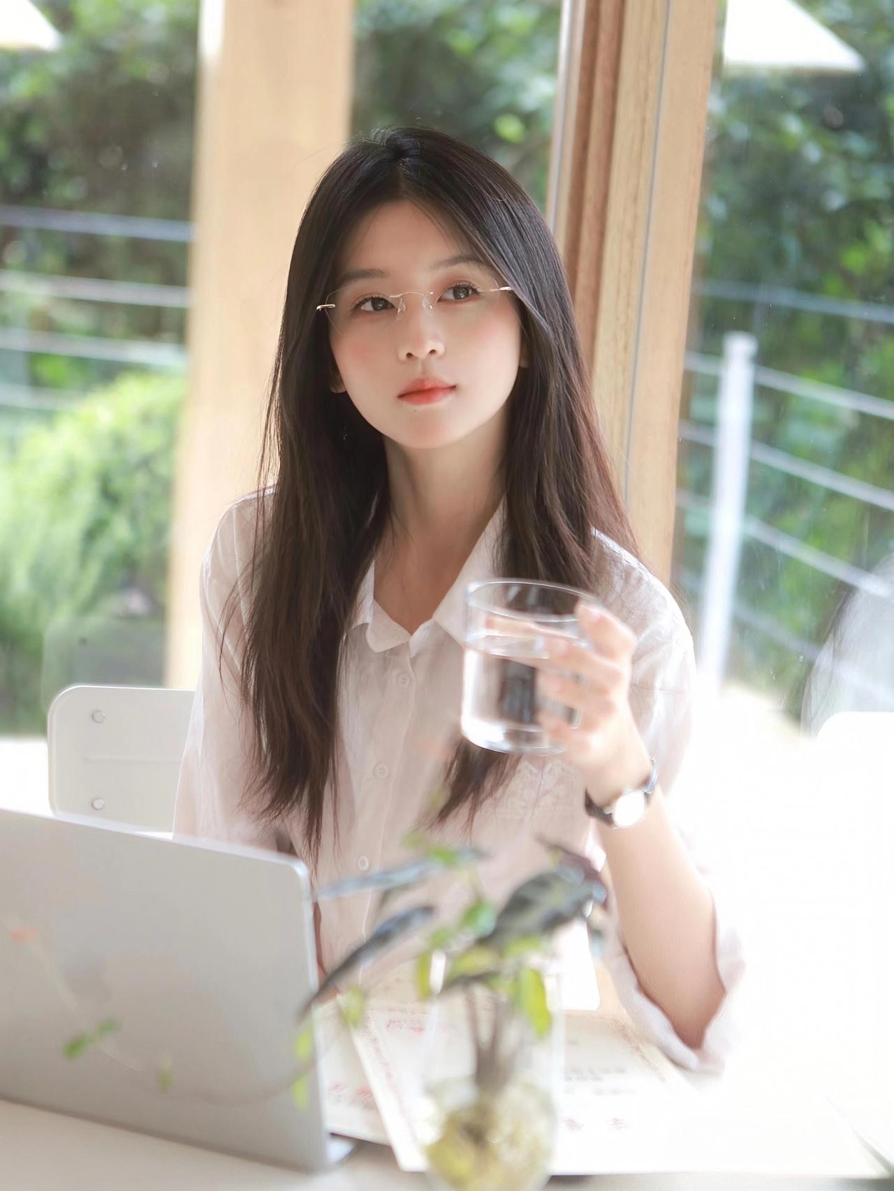 在你眼里，什么样的女人最漂亮