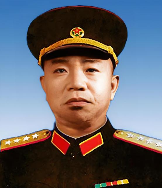 1968年，大将王树声在食堂排队打饭，一个年轻干部一下打了5份饭菜。王树声上前询