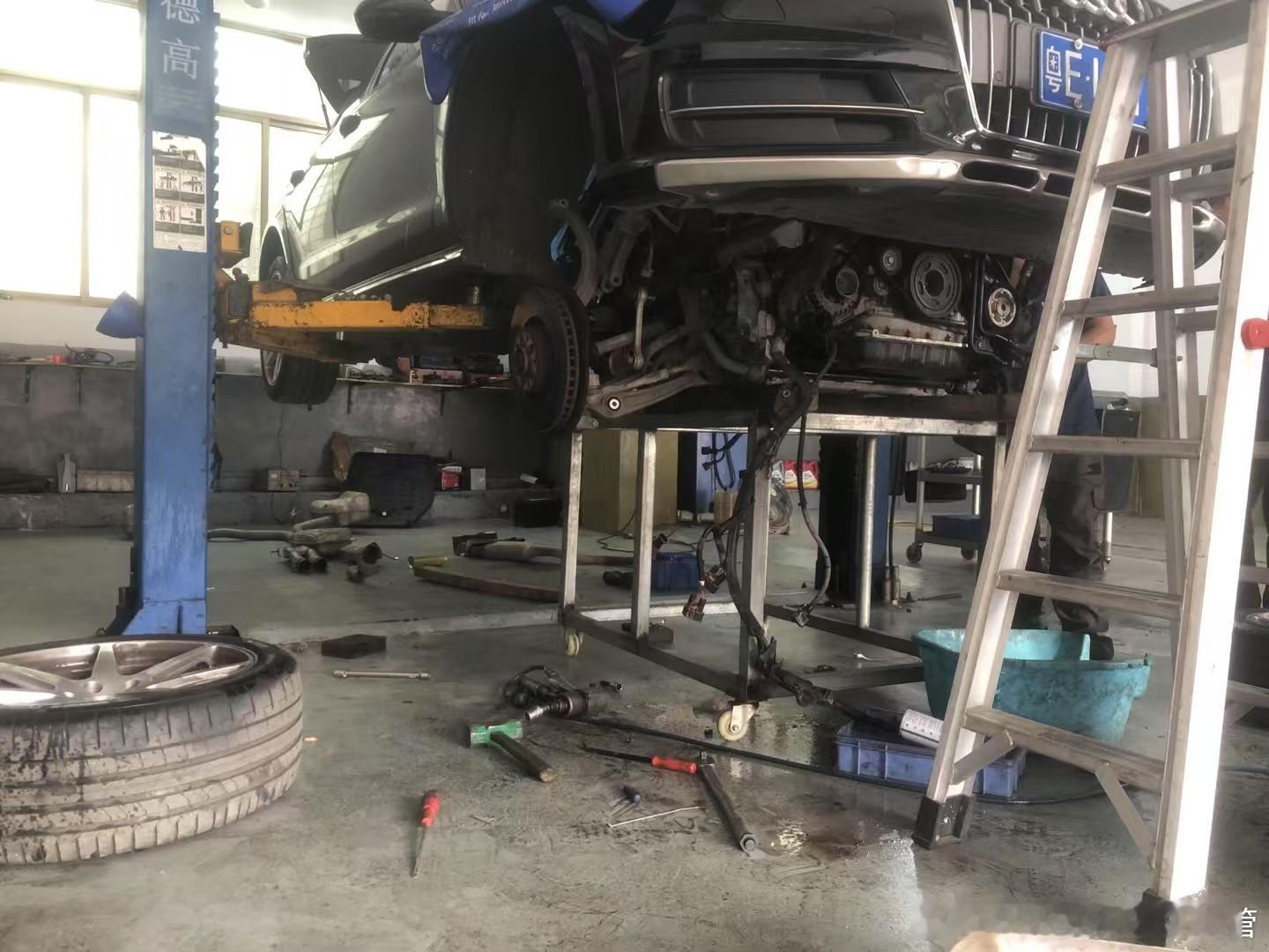 奥迪A6 C7 3.0T 升级​CSK隔热头段200目 ​​​