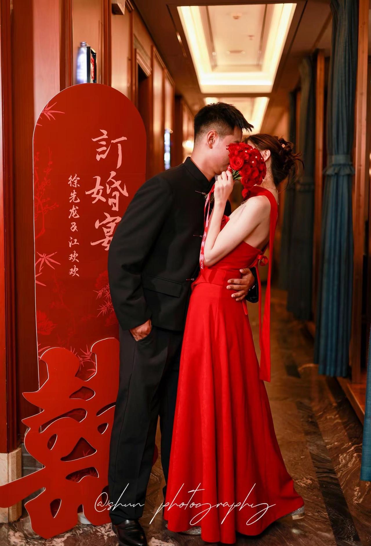 分享囍事订婚礼成 感谢家人🥂。分享囍事订婚礼成 感谢家人从此 不同的人生 有了