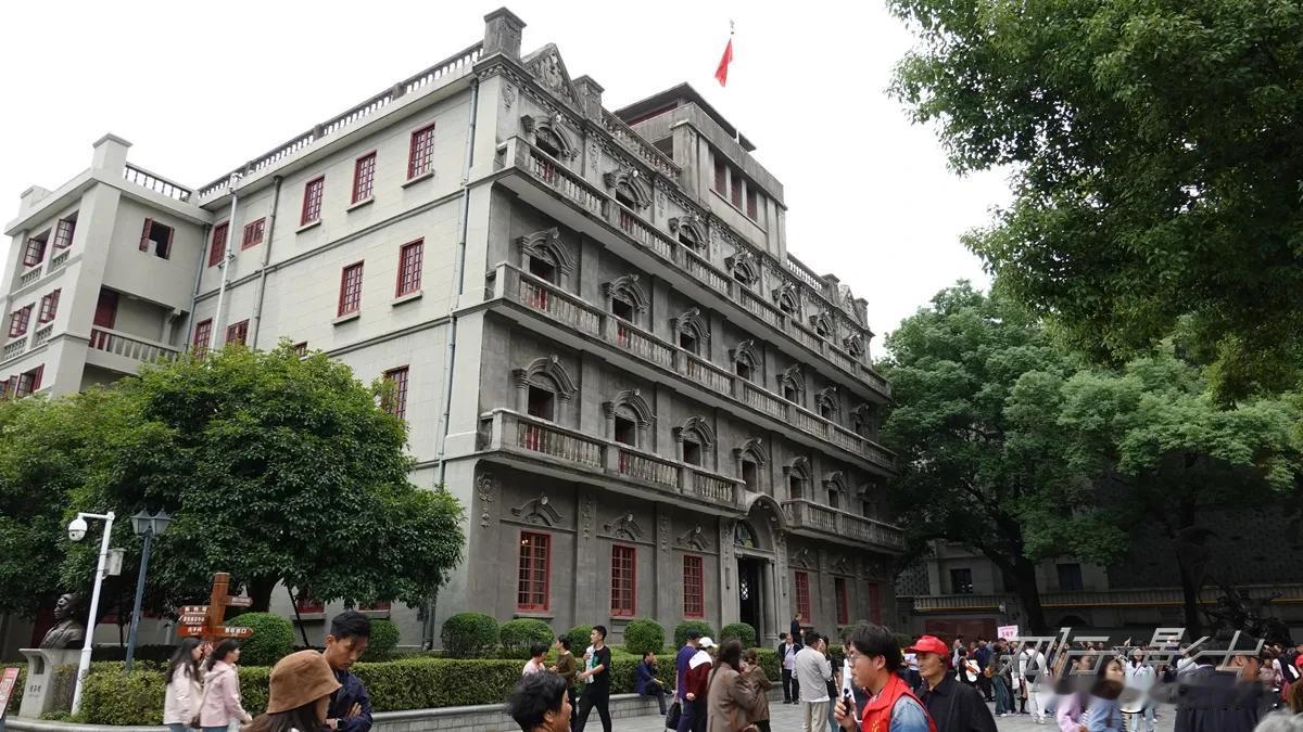 江西大旅社就是南昌起义的发起地；它建于民国十一年（1922年），占地面积5903