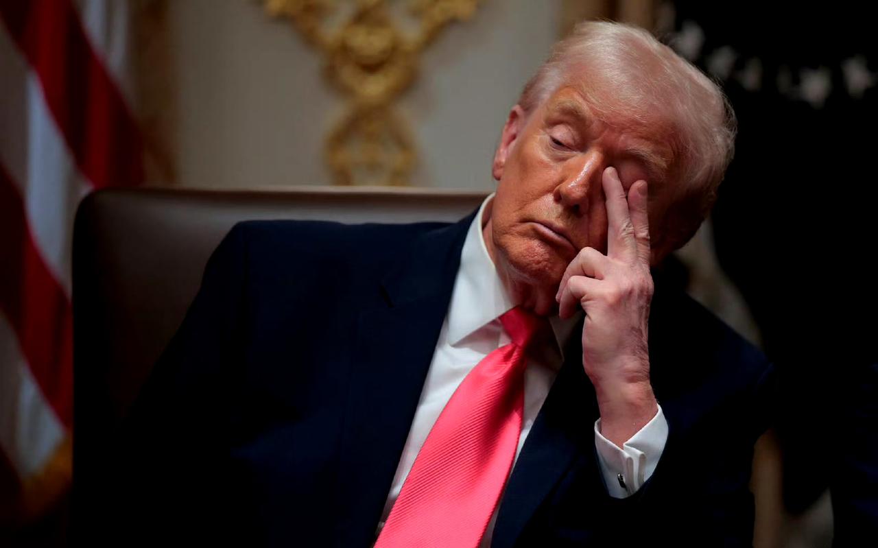 特朗普又说，原本预定接管伊朗的那些候选人在首波袭击中均丧生了，后来又有一批，现在