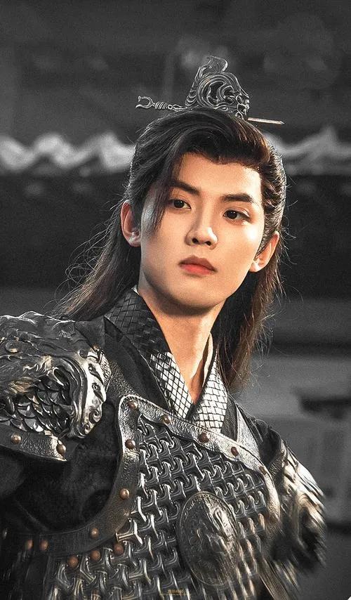 热门IP《折腰》要拍短剧了，网传男女主角将由周峻纬、岳雨婷出演，大家觉得这个选角