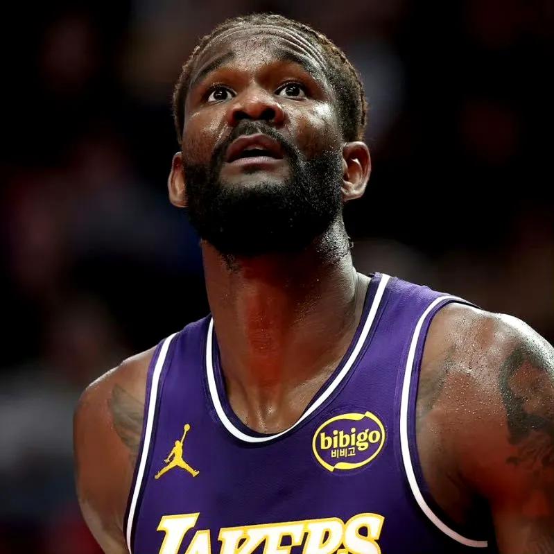 篮球公务员
关键比赛不会让人失望的
艾顿怎么说也是状元，天赋这块不需要质疑，他就