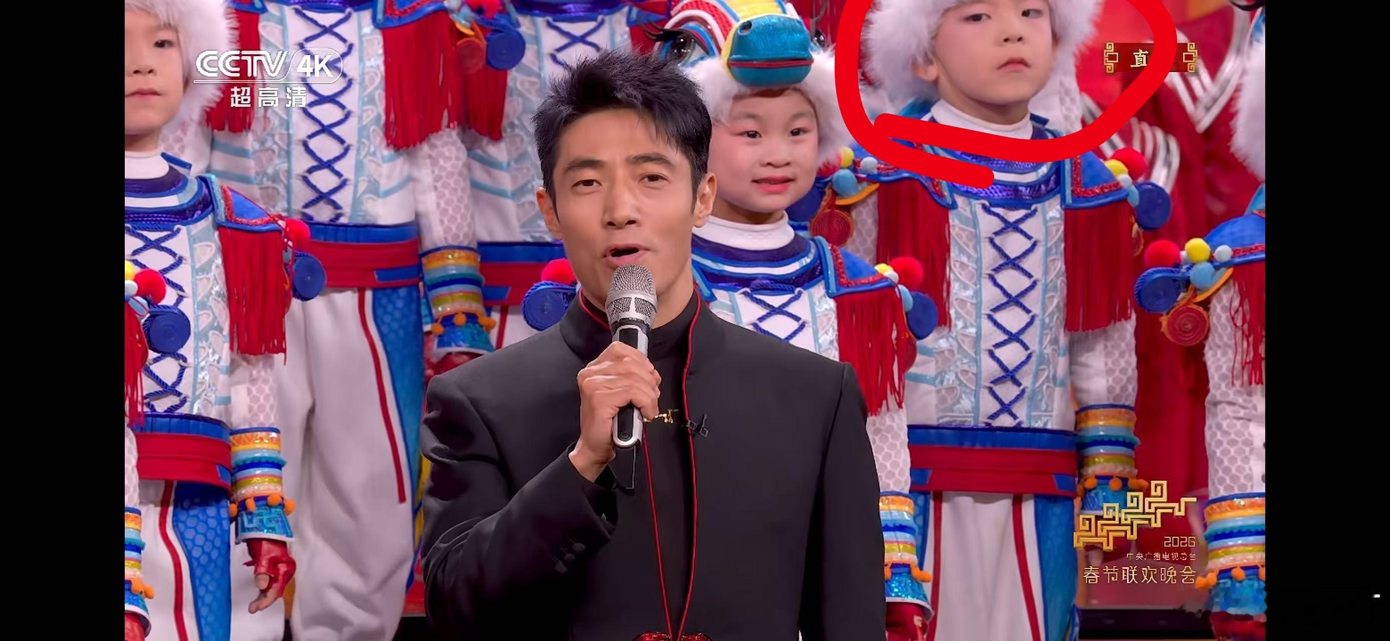 正在看第一个春晚小品的我➡️ 