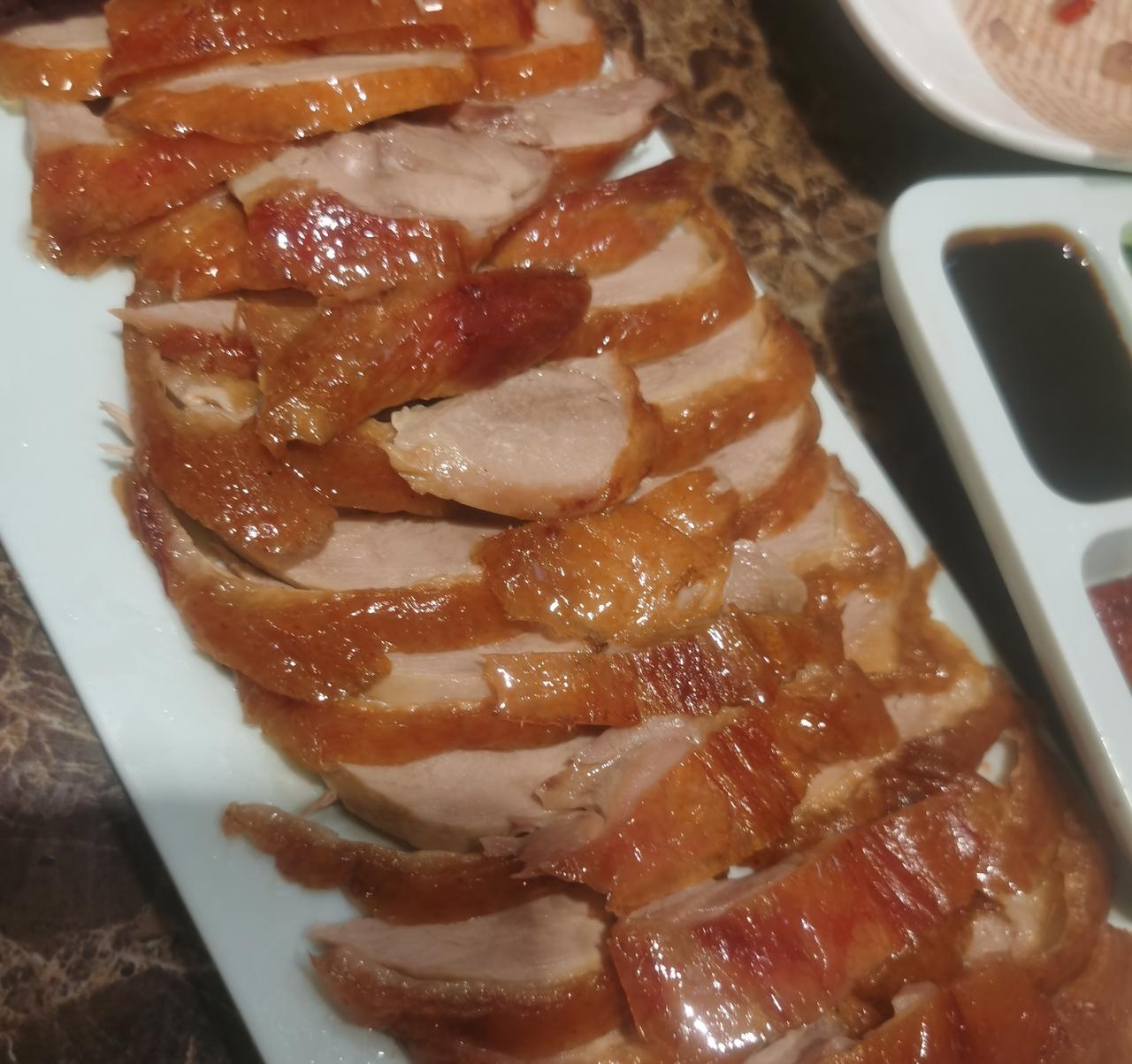 此刻，不知为什么，我只觉身心有些激动，并且还感觉热起来。我马上开了空调。

和儿