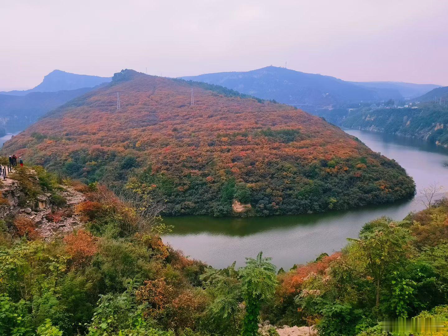 这远山在呼唤我去看看