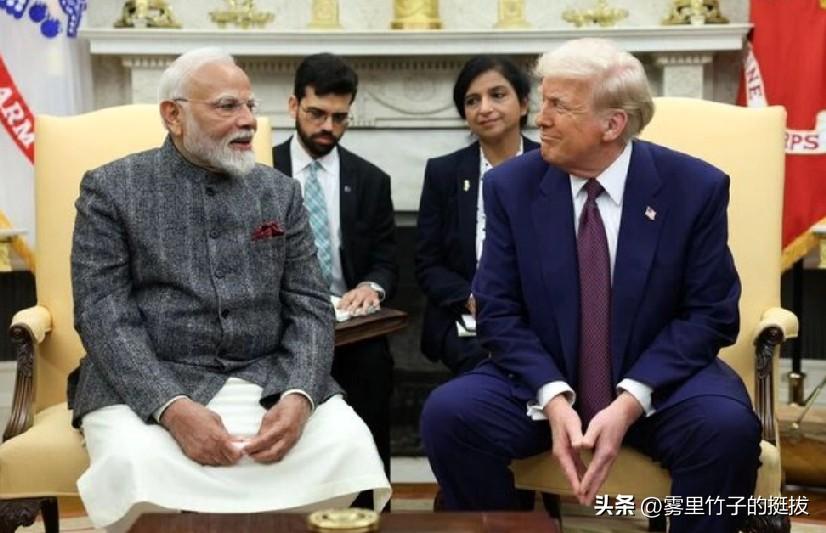 莫迪和特朗普讨论保持霍尔木兹海崃开放的重要性，美国特使说。
3 月 24 日 (