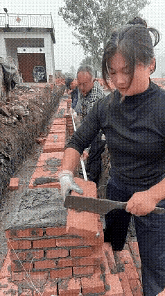 勤劳的女人永远最美！