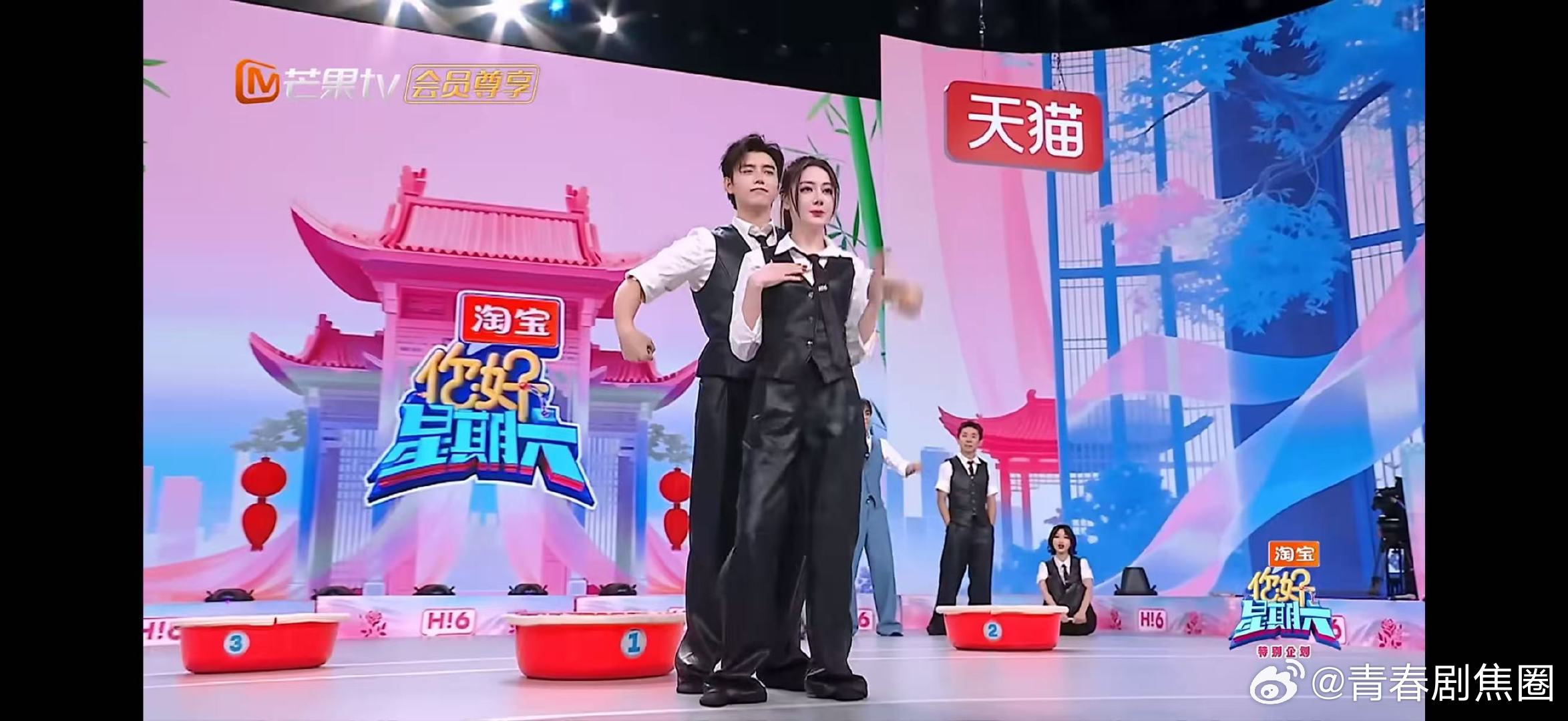 迪丽热巴陈飞宇cha了bigguy你好星期六挑战 bigguy 舞蹈时，迪丽热巴