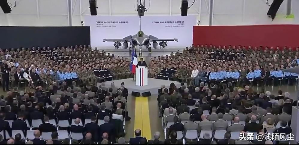 针对俄罗斯再次发射“奥雷什尼克”远程导弹，法国总统马克龙表示，这是一个明确的信号
