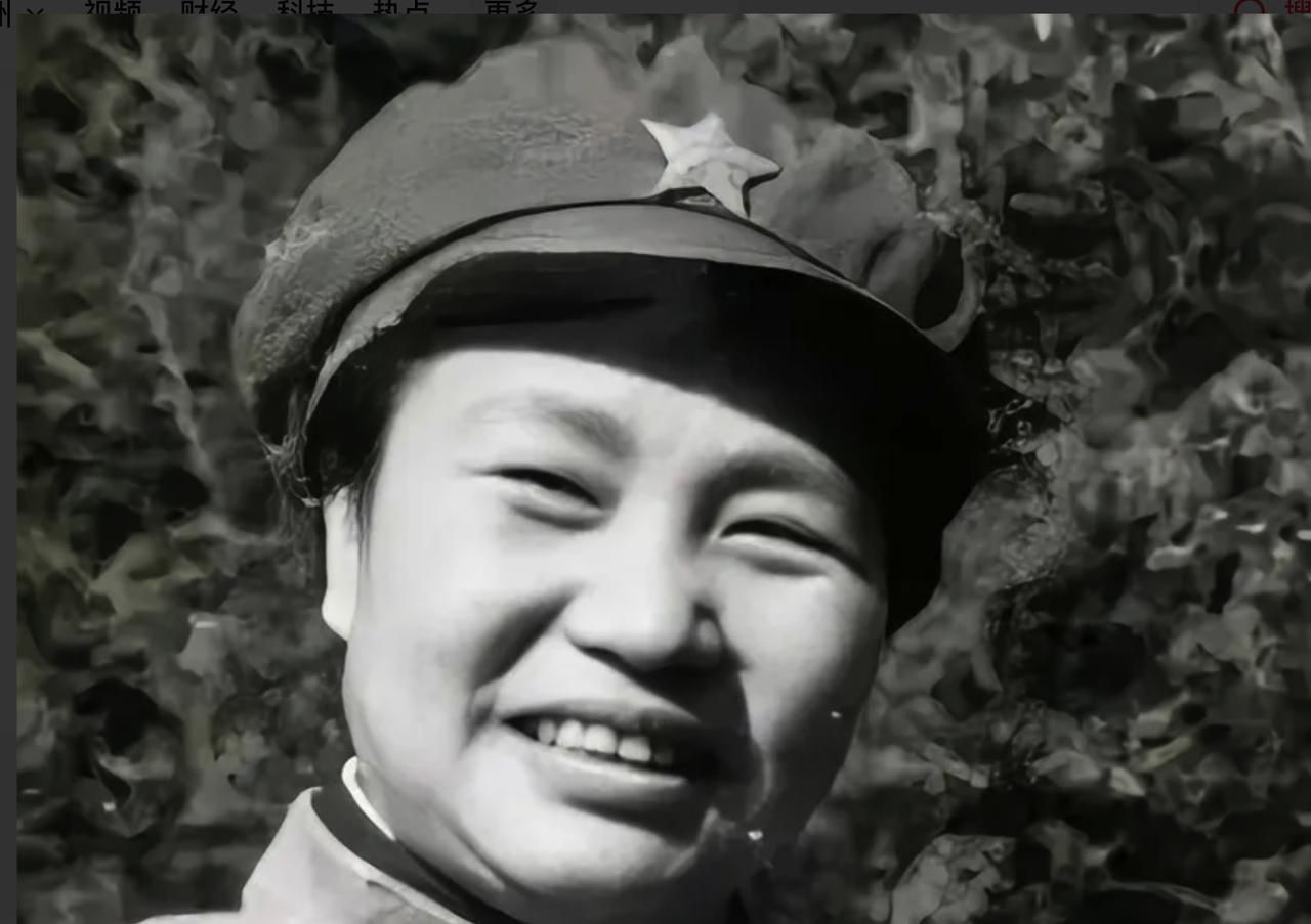 许世友为何见到何子友就闭嘴了
1937年，许世友见周子昆新娘，脱口赞道：“还是你