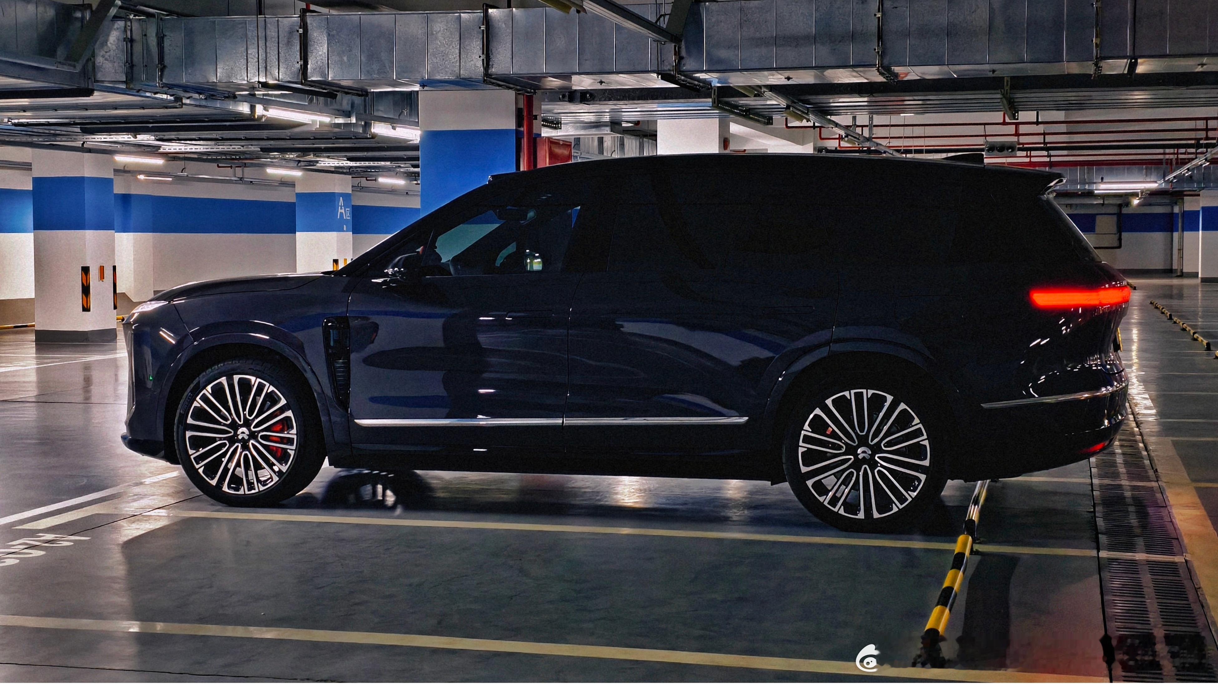 放几张换了澳洲车牌的ES8美照。换上去就不想拿下来的节奏。蔚来汽车蔚来新能源汽车