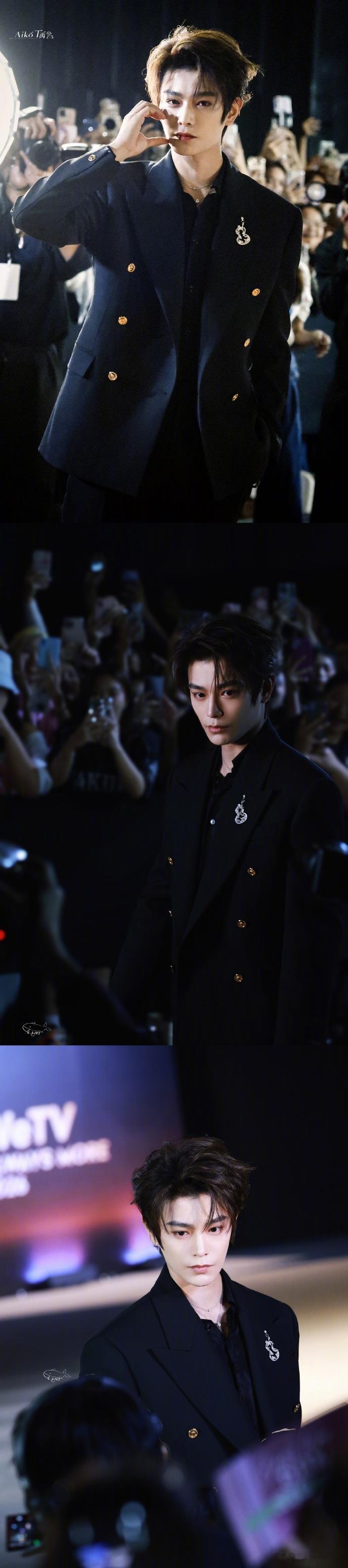 丁禹兮不语只是一味比心 丁禹兮不语只是一味比心😘在泰兰德的丁禹兮真的是帅得轻轻