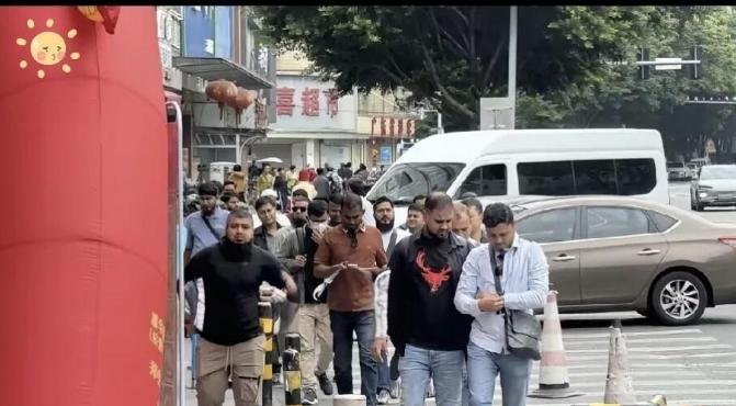 签证难，不是谁针对谁，是两边都踩了刹车。

前阵子广州那边查出了不少事，之前花都