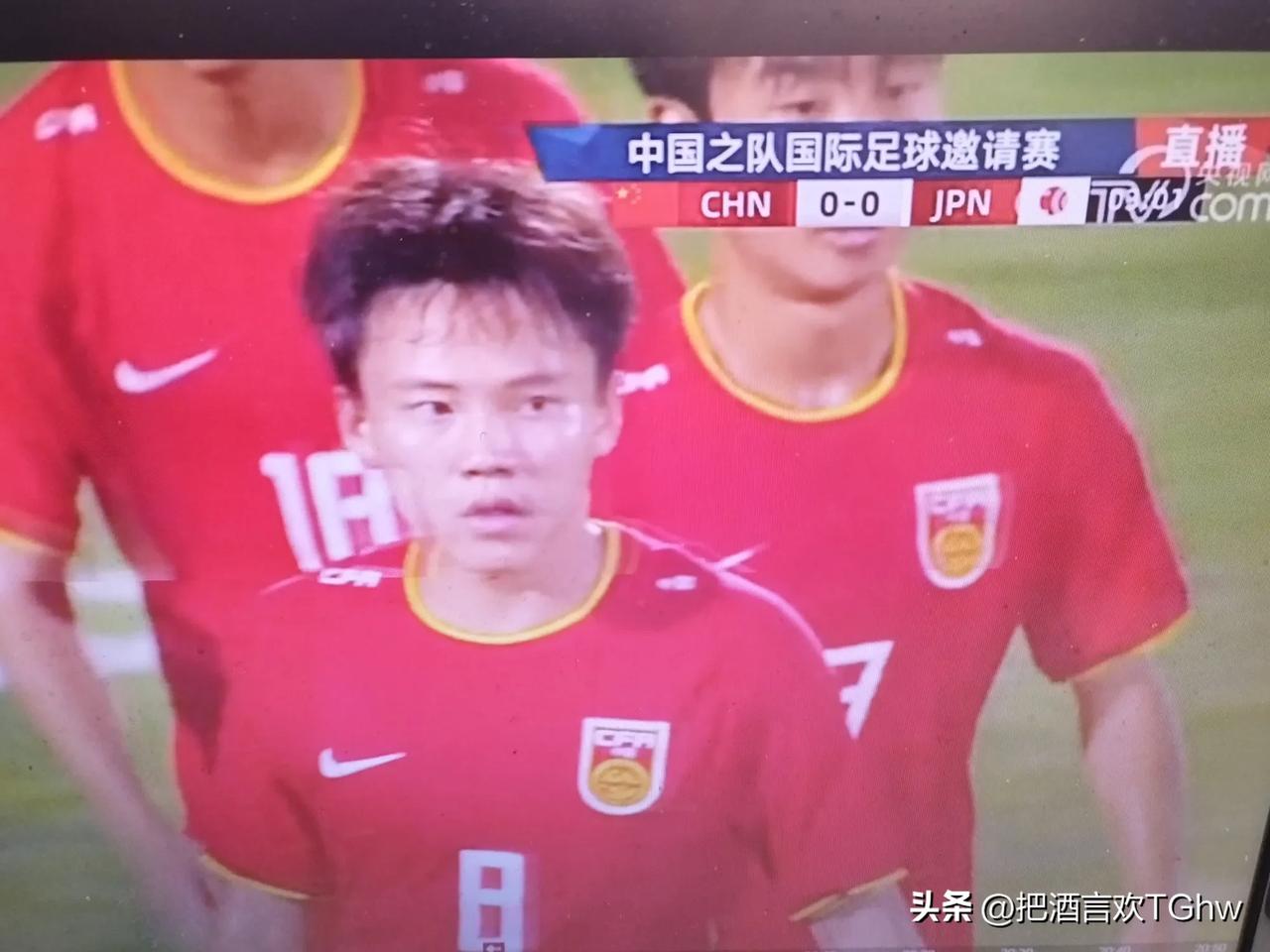 开场打的太好啦！中国U16国少开场根本没有试探，直接和日本打对攻，日本队开场在左