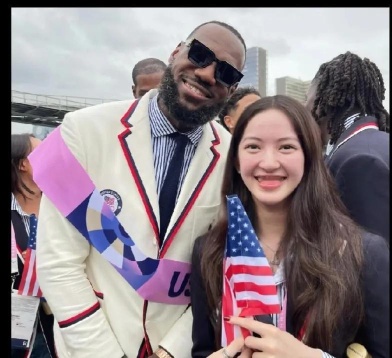 跟巴黎奥运会开幕式所宣传的包容和开放遭受到世界网友的吐槽不同，乒乓球项目是真正的