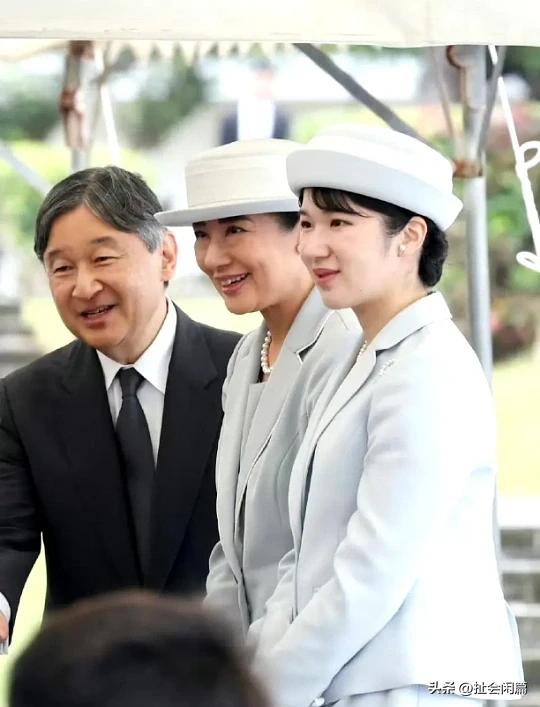 日本的这两个待嫁公主，都已经到了谈婚论嫁的年龄，但都还没有确定如意郎君。

尤其