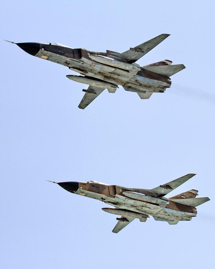 卡塔尔称击落2架伊朗战机卡塔尔官方补充了一点信息，伊朗Su-24MK已经突入了卡