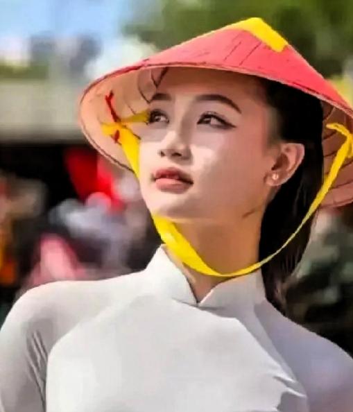 在越南生活过三五年的人，大多会劝你：别只看到姑娘的温柔，更要看清背后的家庭负担—