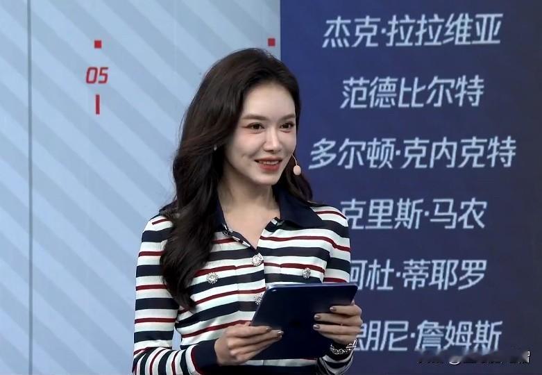 雷霆半场领先湖人32分，太惨烈了。独行侠的球迷或许会好受一点，东契奇去湖人也不会