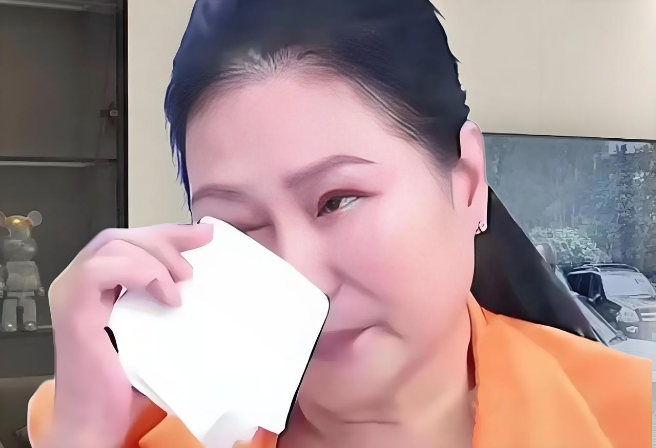 s妈天天演绎悲伤，
具俊晔天天墓地打卡，
但是我觉得，真心爱大s的人，却依然是汪