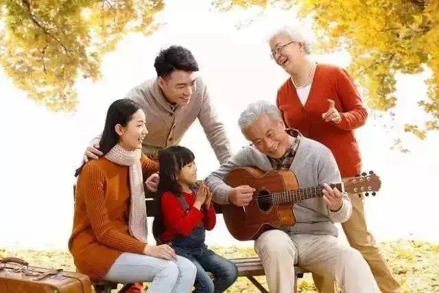 在这个快节奏的时代里，有一段故事，温暖如春风，荡涤心灵，值得每个人细细品味。故事