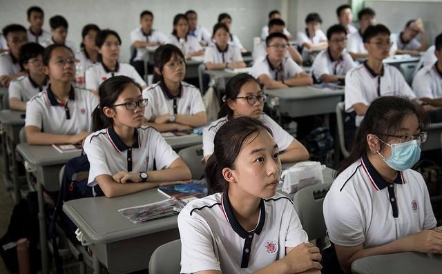 重要官宣！3月27日教育部20条禁令落地，全国中小学全面从严管理

当教育部在2