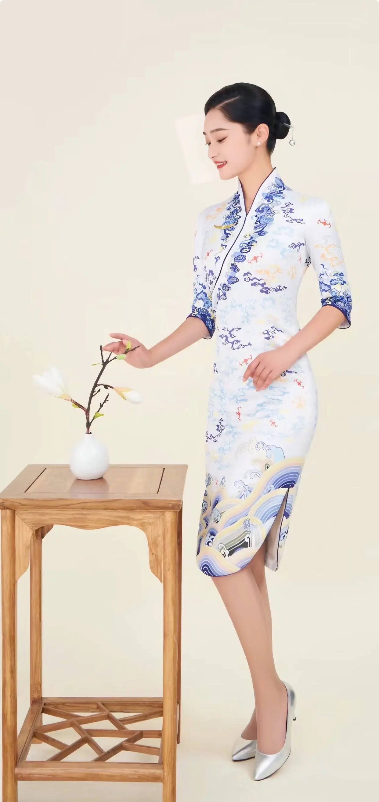 明月如霜 好风如水。