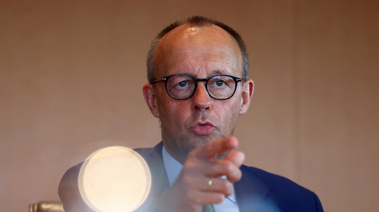 德国总理批评美关于乌克兰和平计划条款不可接受
 
德国总理弗里德里希·默茨认为，