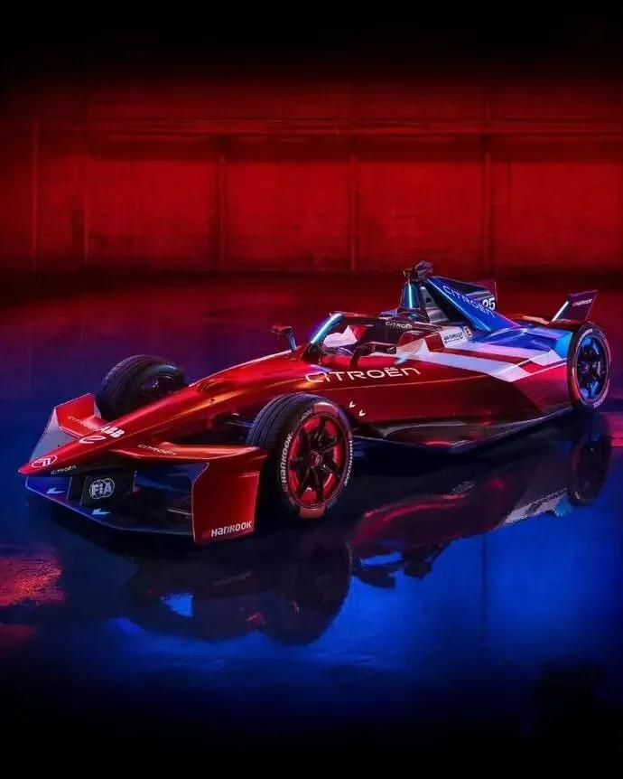 标致雪铁龙2026年北京车展有哪些车型？
东风标致（A3馆）
 
- 全球首发×