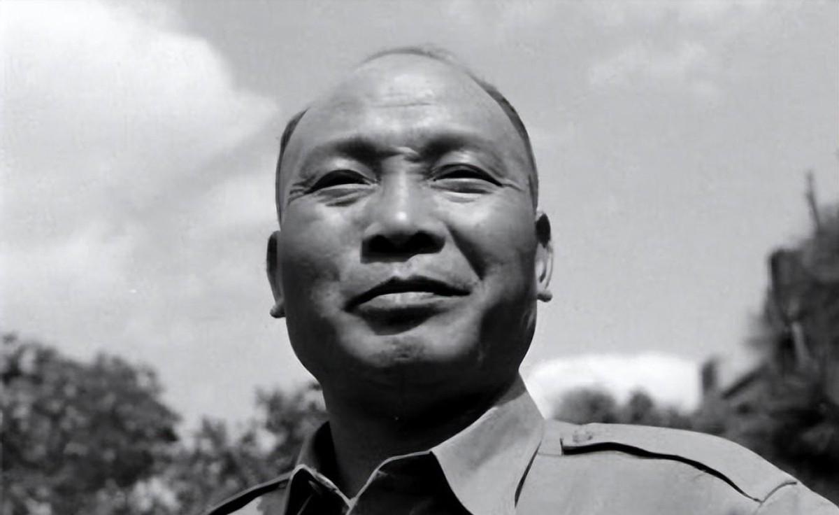 汤恩伯在日本去世时，留下了两个亲生儿子，后来这两个儿子的结局都如何了？
1942