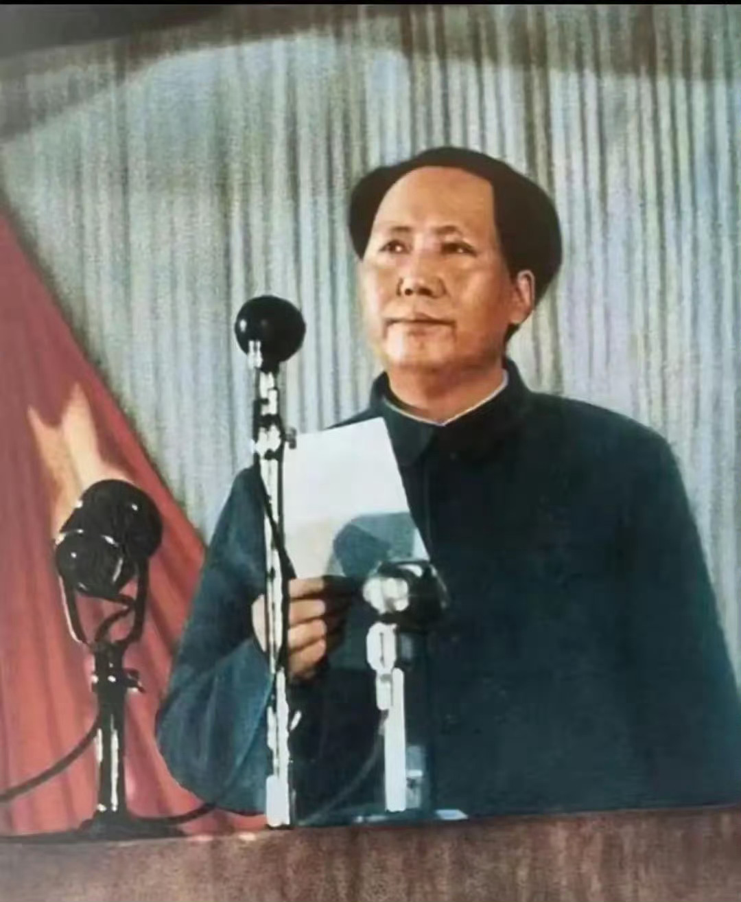 他是一个传奇人物！更是了不起的伟人！ 