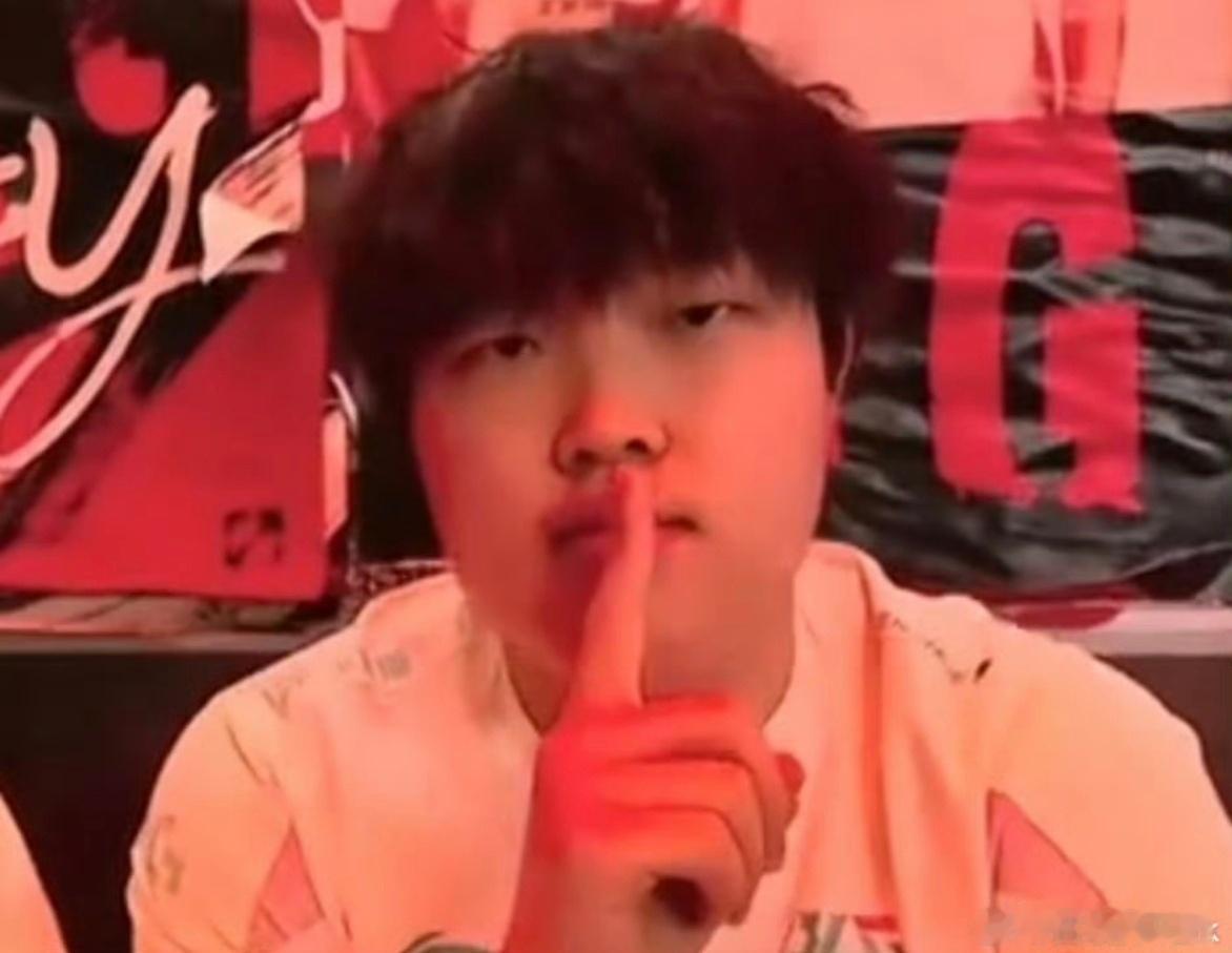 Bin曾说16强就不打了退了吧！自从离开RNG 之后，嘴上功夫远远大于手上功夫，