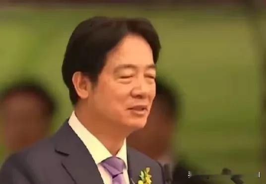 赖清德定于4月22日登机窜访斯威士兰。既然台湾是中国的领土，在赖清德的飞机离开台