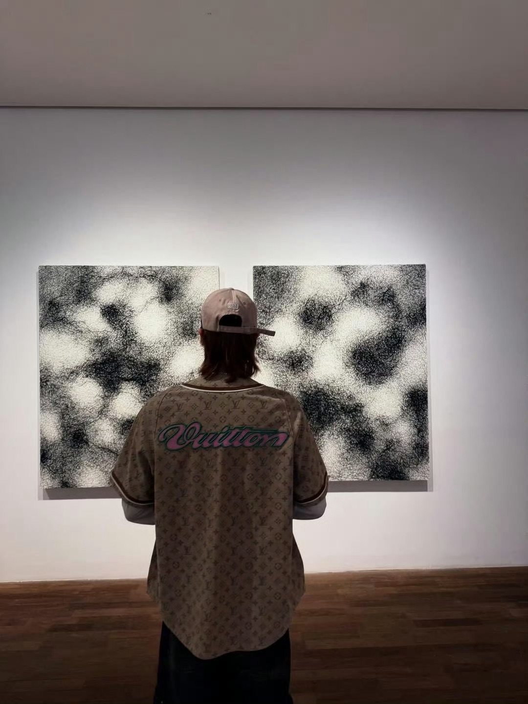 徐明浩看展明信片徐明浩又又又去看展了徐明浩又又又去看展了，明信片来了，好看爱看 