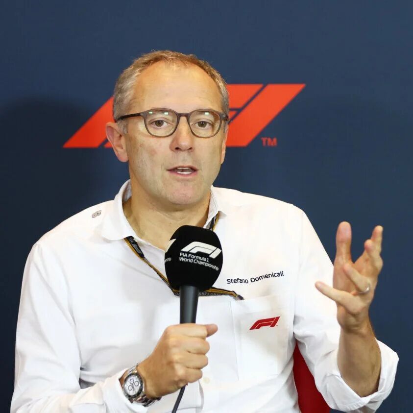 F1赛事CEO多梅尼卡里确认：中国申请举办第二场F1大奖赛。每年两场，是汽车强国