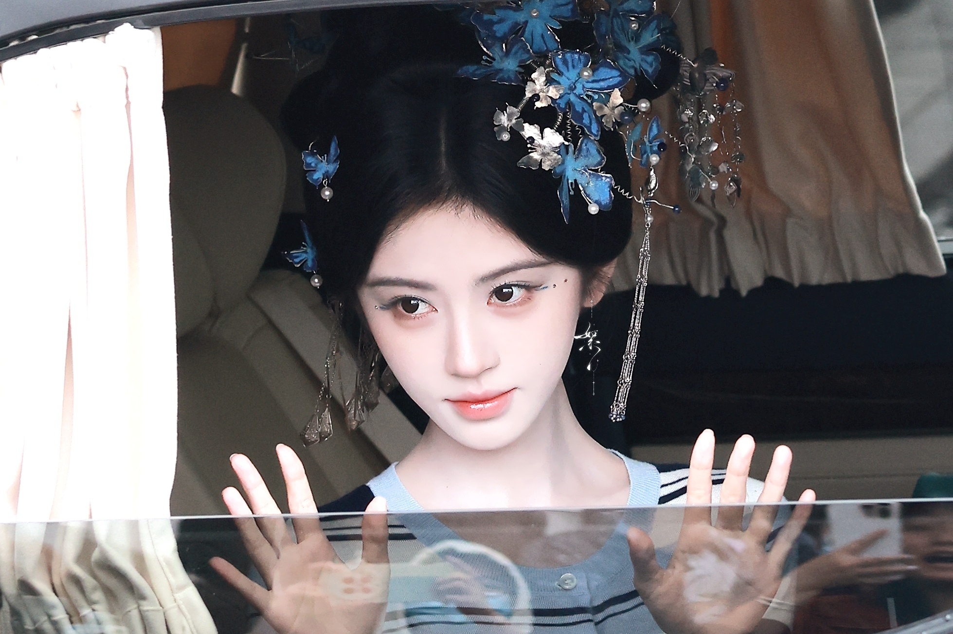 鞠婧祎 像蝴蝶也像孔雀🦚 