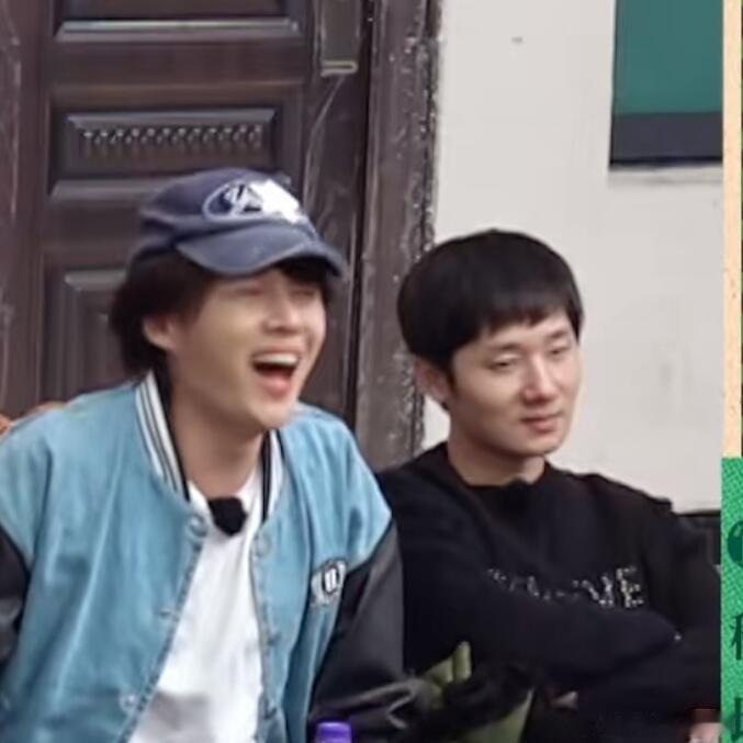 十个勤天是谁还没有发现？大哥的表情上一个笑点还没笑完，下一个笑点跟鬼一样追上来了