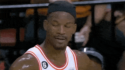 今天有一位评论区的朋友想要巴特勒的表情包nba圣诞大战吉米巴特勒