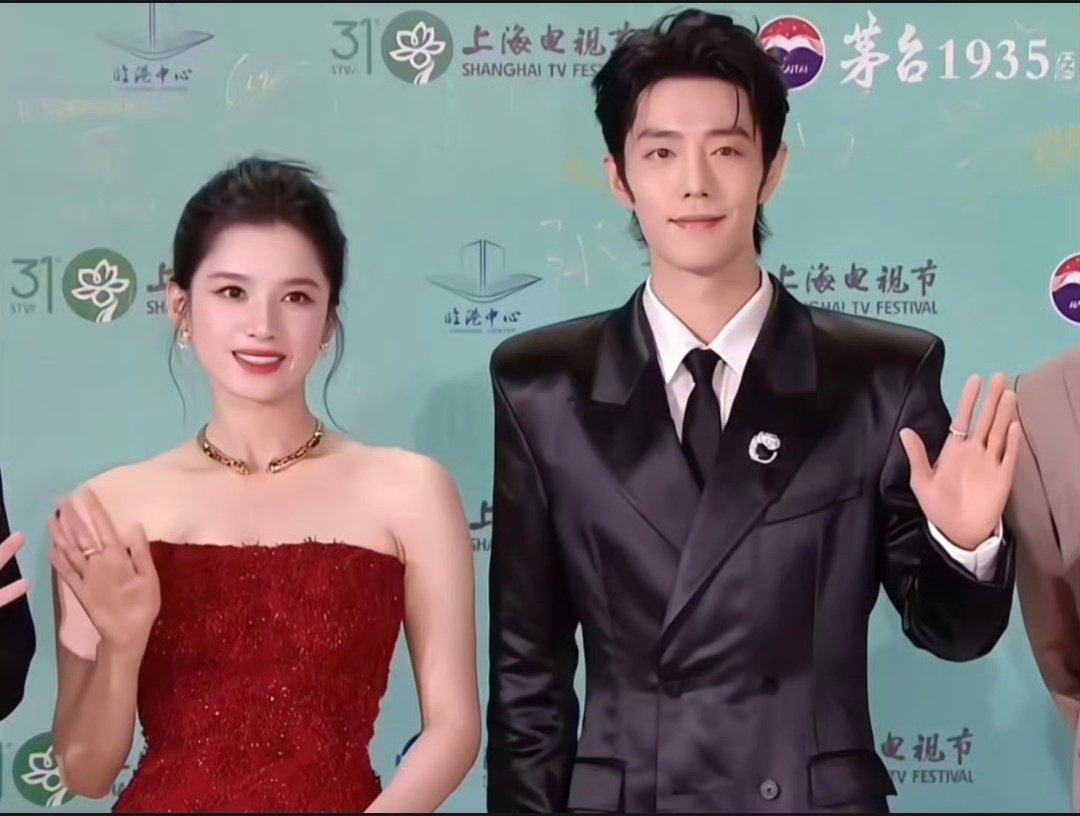 你们俩继续吧！我原生家庭好幸福 