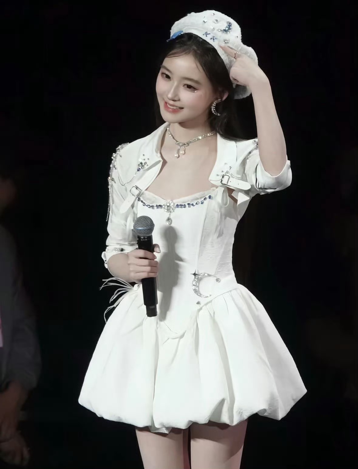 没人告诉我团播发展成这样了团播界发展速度像坐 火 箭，之前sk6月线下公演让团播