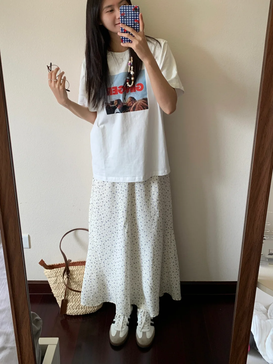 夏天还得是碎花半身裙+宽松T恤 🌻