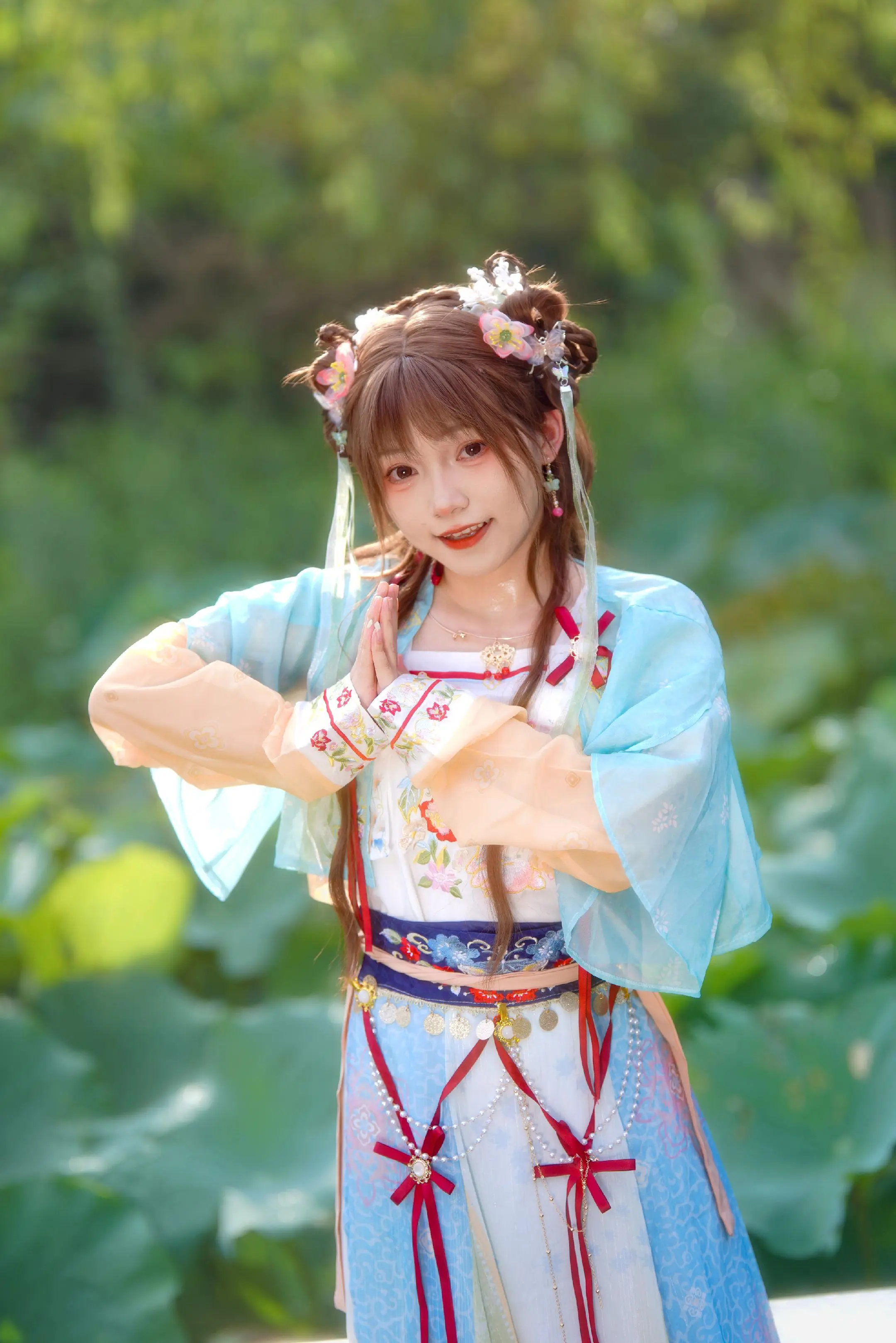 “莲蓬说它想被我吃掉～”看出来我很热了