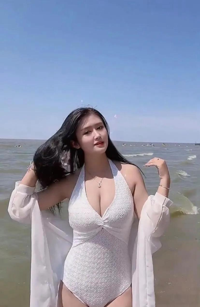 美女摄影：丰满，迷人，性感身材，熟女#养眼极品小姐姐#