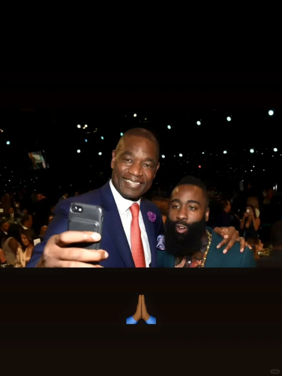 名人堂球员迪肯贝·穆托姆博(生涯8次入选NBA全明星、获得2次篮板王...