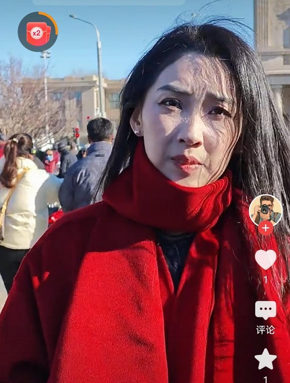 国家院团，正把网红请出观众席，塞进后台。
但这次不是让网红尬演孔子。
中国歌剧舞