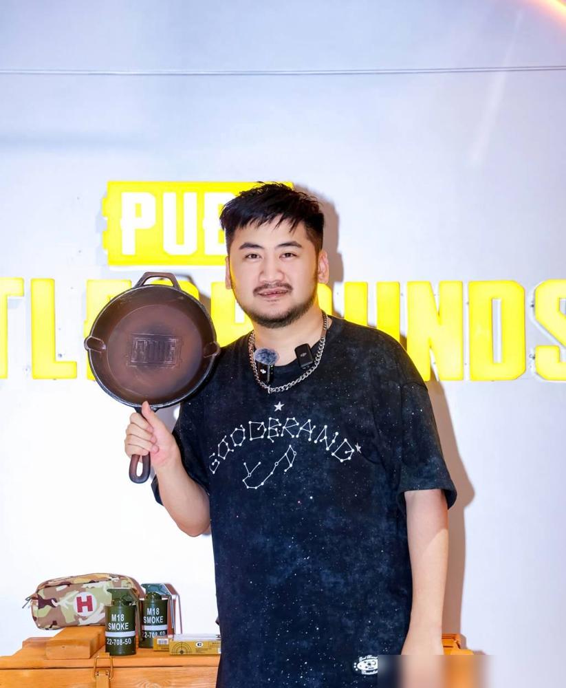 被国内游戏迷亲切称为“CSGO一哥”的茄子（吴权清）居然成了老赖，法院表示该男子