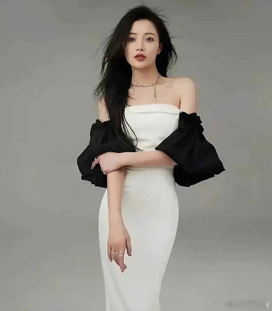 她的脸高级吗 