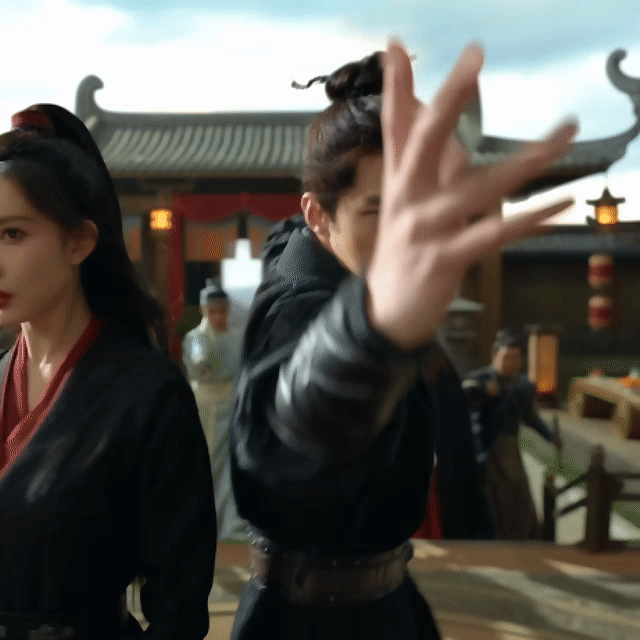等了这么久九阴真经终于播了！何与打戏有两下子啊，招式行云流水的是想象中的武林侠客